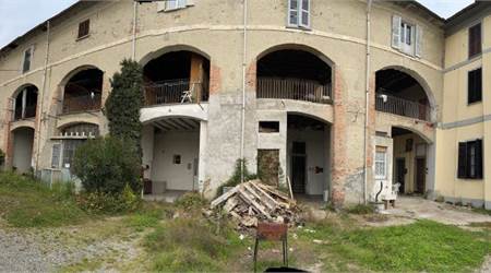 Apartment for Sale in Fino Mornasco