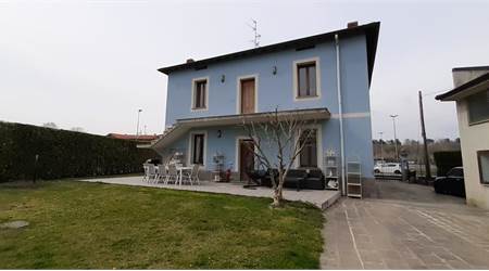 Apartment for Sale in Cassina Rizzardi