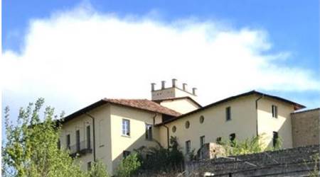 Castle for Sale in Inverigo